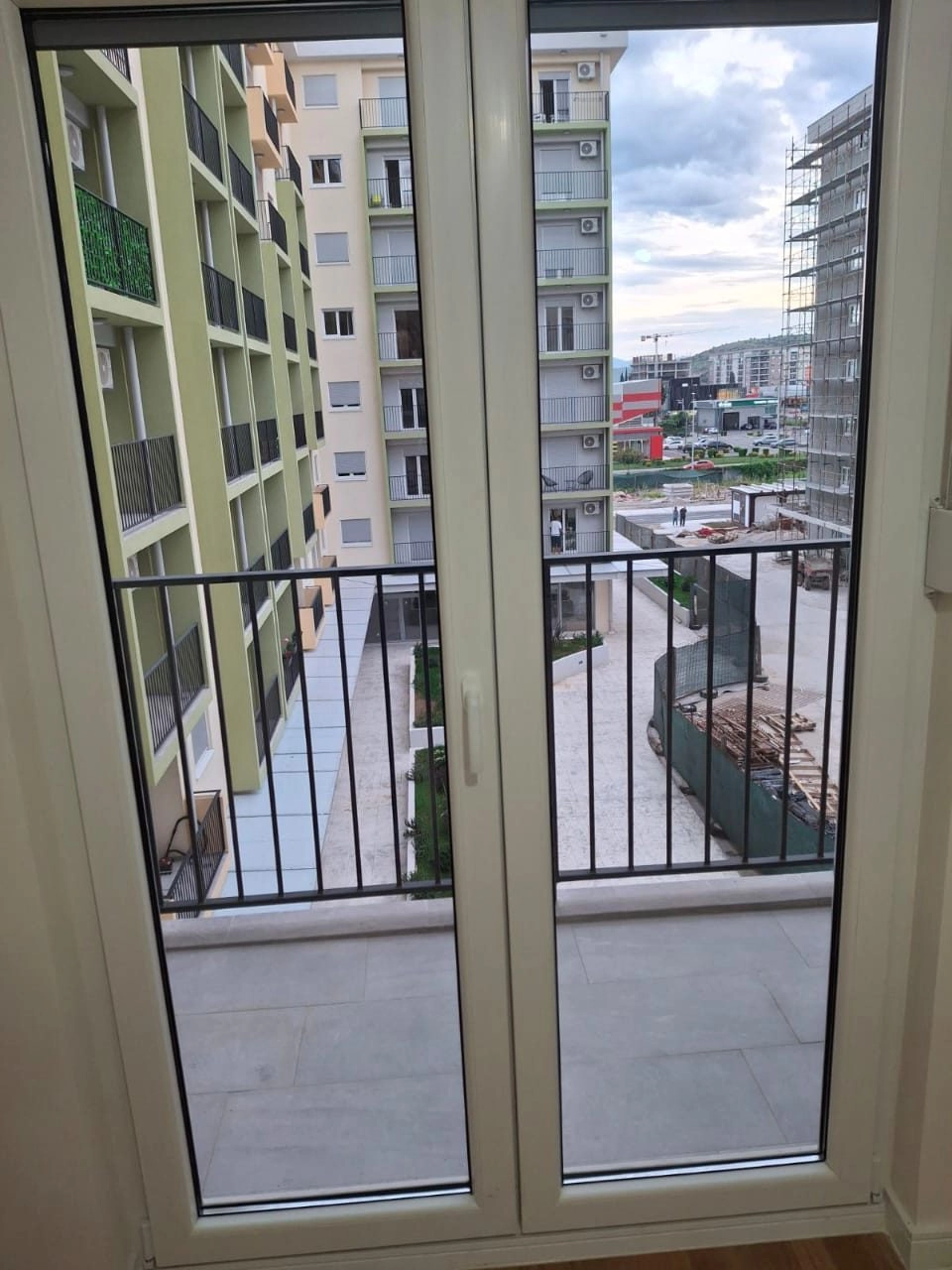 Jednosoban-stan-u-Pobrezju-Podgorica-1 Izdavanje: Jednosoban stan 40 m² – Pobrežje, Podgorica — fotografija 2