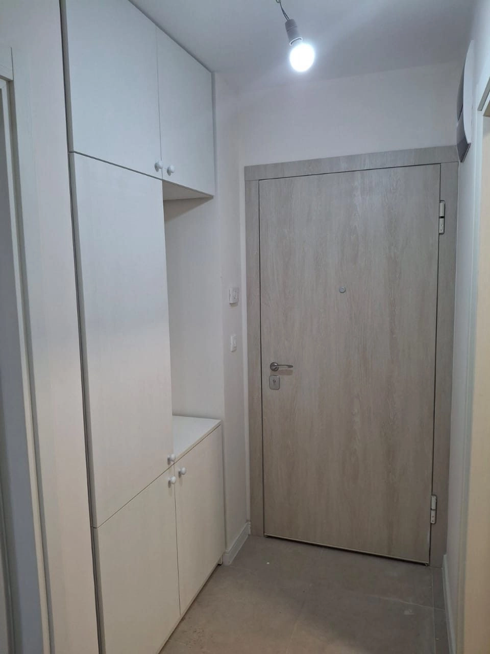 Jednosoban-stan-u-Pobrezju-Podgorica-11 Izdavanje: Jednosoban stan 40 m² – Pobrežje, Podgorica — fotografija 12