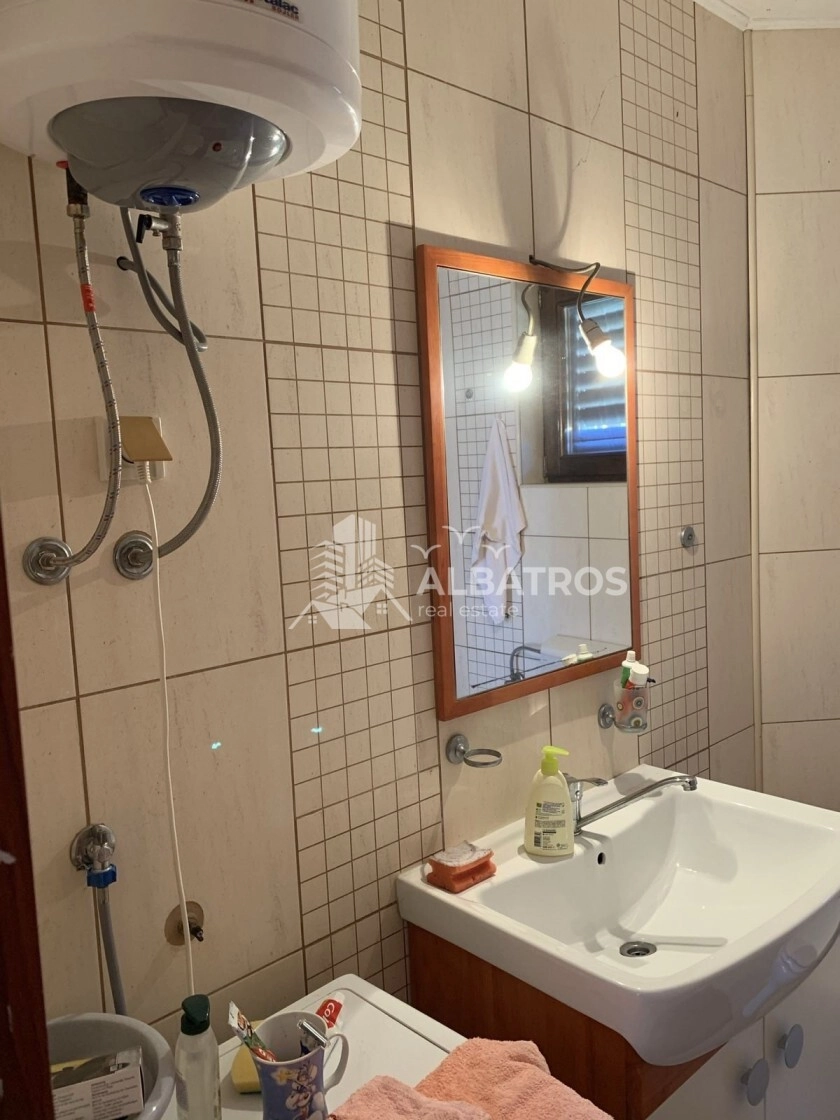 Kuca-sa-pogledom-na-planine-Dobra-Voda-Bar-5 Kuća sa pogledom na planine, Dobra Voda, Bar — fotografija 6