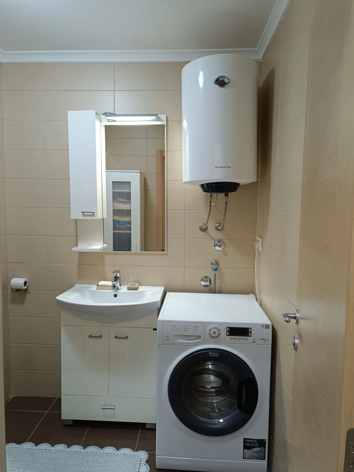 Dvosoban-stan-sa-pogledom-na-more-u-Mazini-Tivat-6 Dvosoban stan 81 m² – Mažina, Tivat — fotografija 7