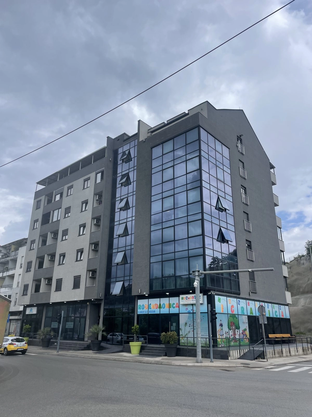 Jednosoban-stan-Vezirov-most-Podgorica-1 Izdavanje: Jednosoban stan 45 m² – Vezirov most, Podgorica — fotografija 2