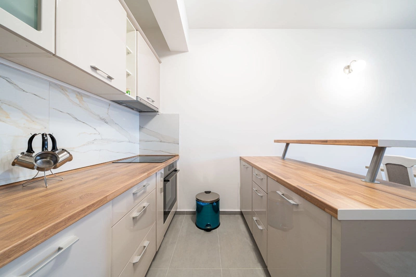 Dvosoban-namjesten-stan-u-Master-kvartu-Podgorica-2 Izdavanje: Dvosoban stan 70 m² – Master kvart, Podgorica — fotografija 3