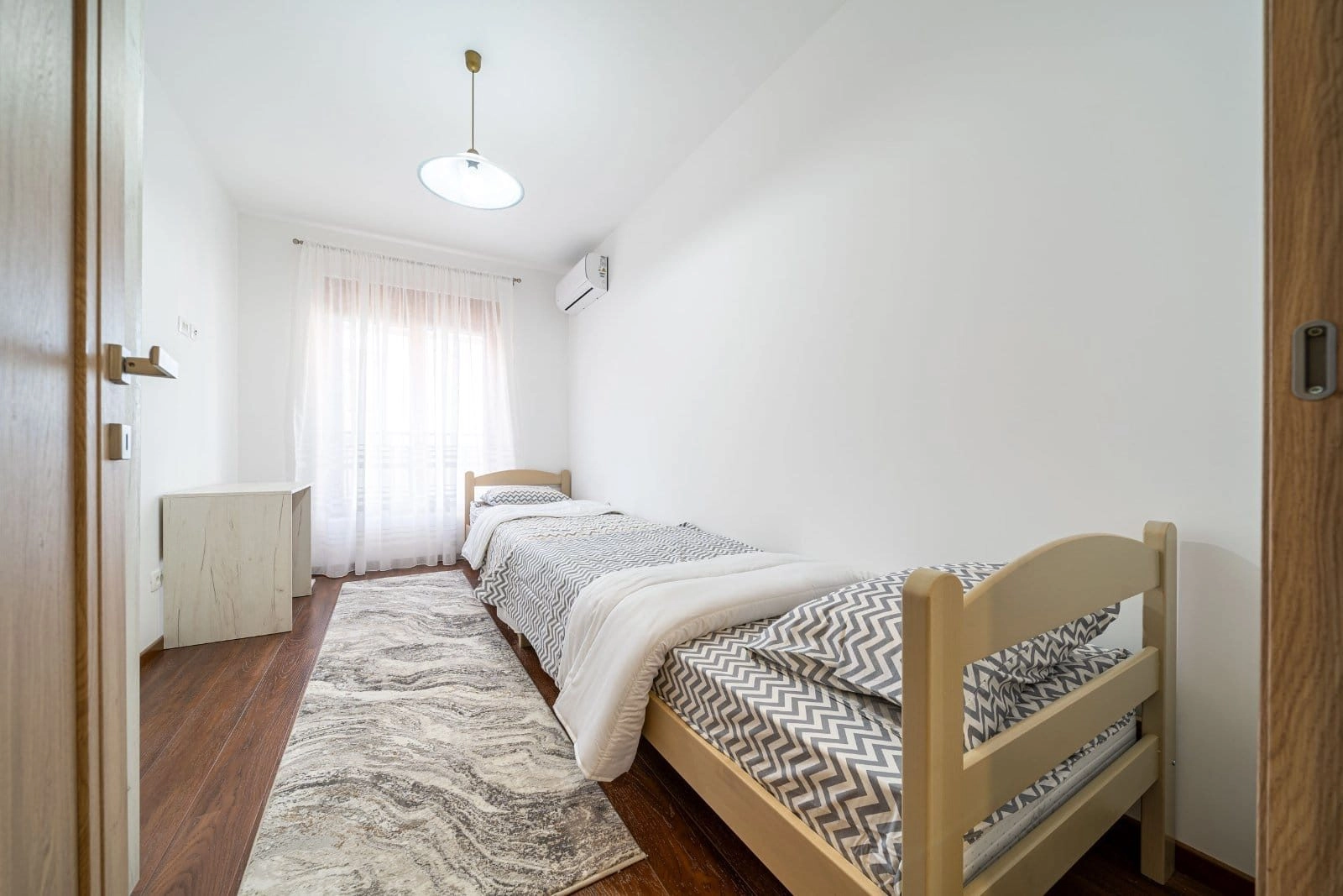 Dvosoban-namjesten-stan-u-Master-kvartu-Podgorica-12 Izdavanje: Dvosoban stan 70 m² – Master kvart, Podgorica — fotografija 13