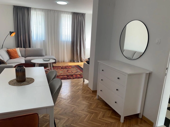 Izdavanje: Kuća 250 m² – Zagorič, Podgorica — fotografija 2