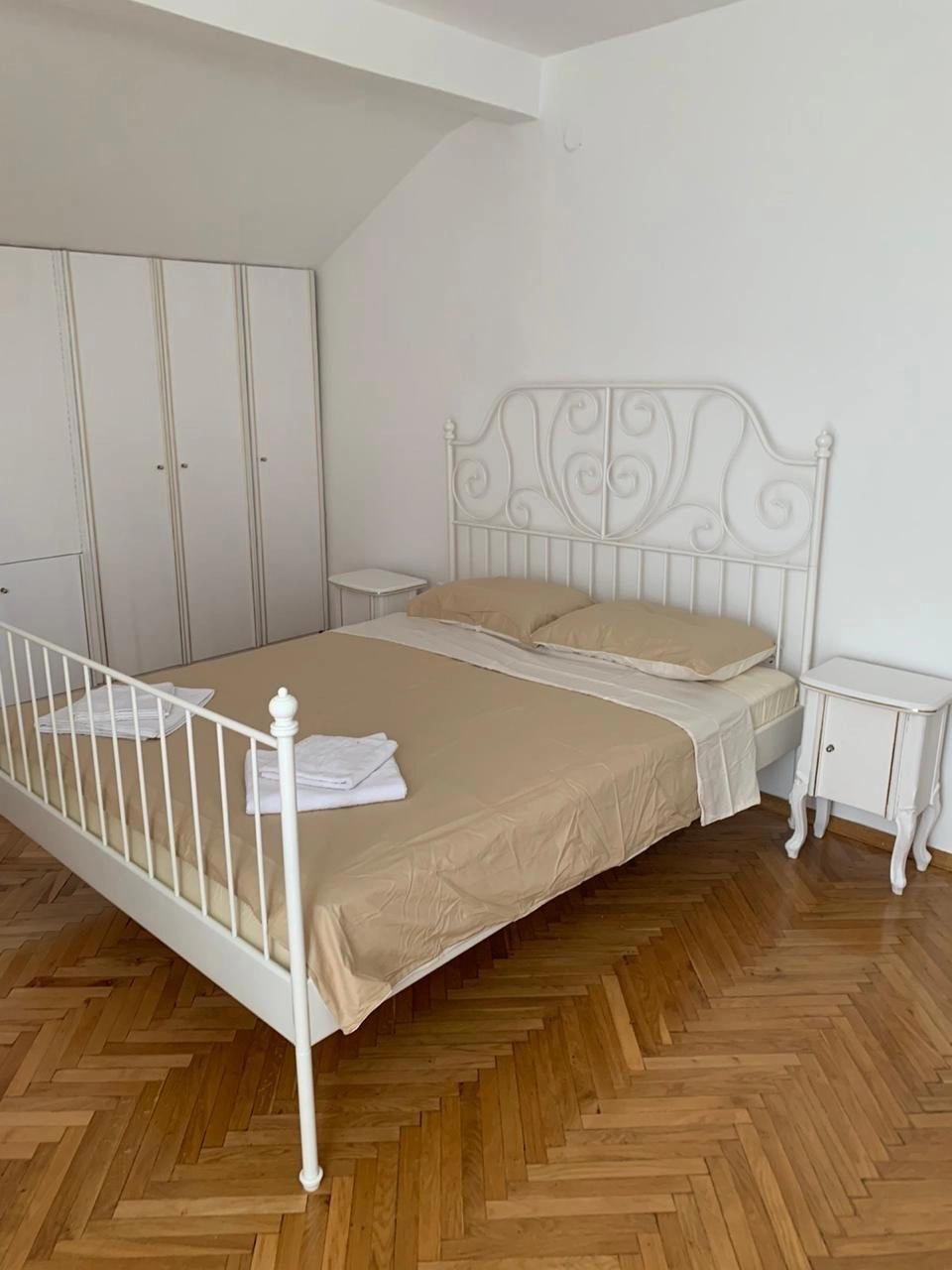 Kuca-za-izdavanje-u-Zagoricu-Podgorica-7 Izdavanje: Kuća 250 m² – Zagorič, Podgorica — fotografija 8