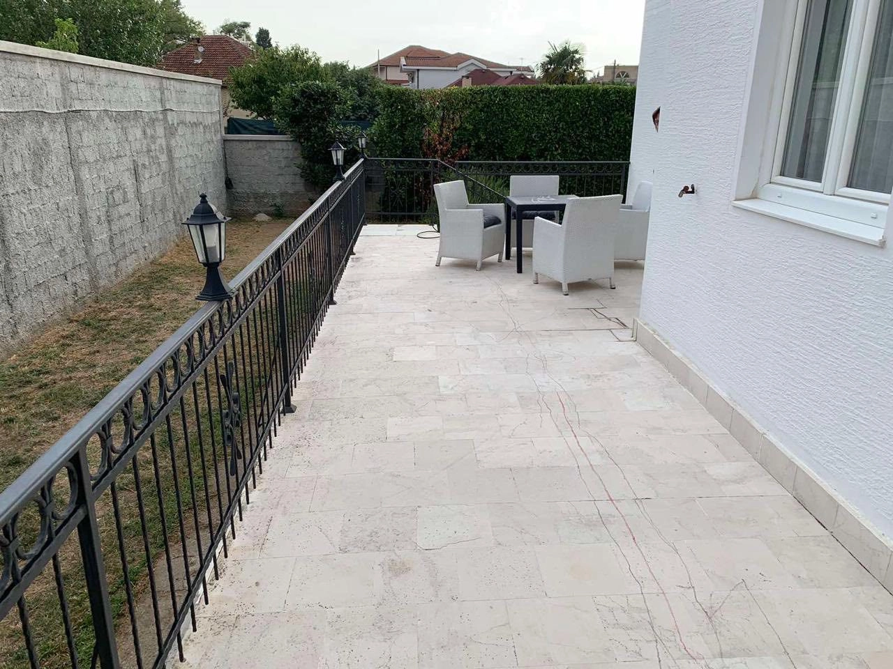 Kuca-za-izdavanje-u-Zagoricu-Podgorica-8 Izdavanje: Kuća 250 m² – Zagorič, Podgorica — fotografija 9