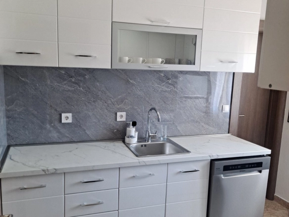 Izdavanje: Trosoban stan 130 m² – Stari aerodrom, Podgorica — fotografija 5