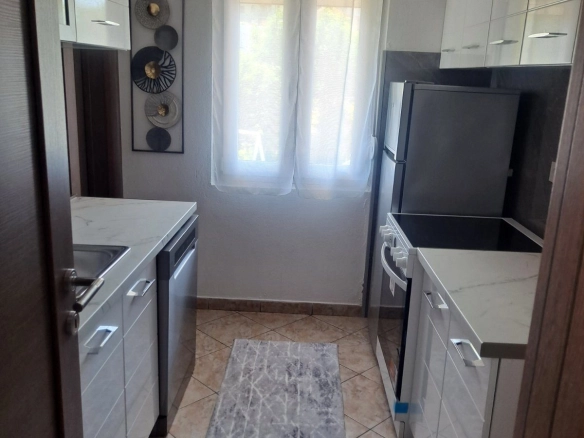 Izdavanje: Trosoban stan 130 m² – Stari aerodrom, Podgorica — fotografija 7