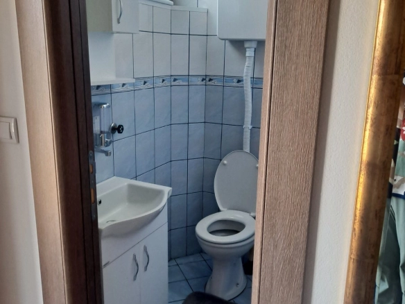 Izdavanje: Trosoban stan 130 m² – Stari aerodrom, Podgorica — fotografija 11