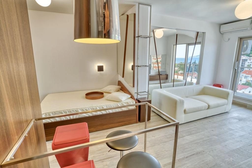 Namjestena-garsonjera-u-Centru-Budva-10 Garsonjera 33 m² – Centar, Budva — fotografija 11