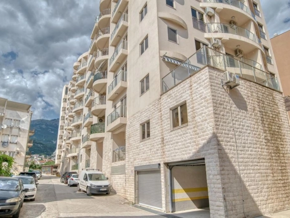 Garsonjera 33 m² – Centar, Budva — fotografija 15