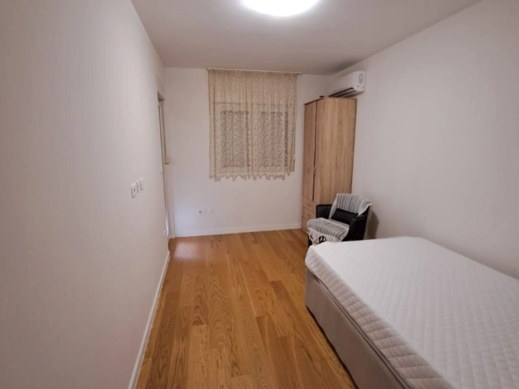 Trosoban stan u naselju Central Point, Podgorica — fotografija 9