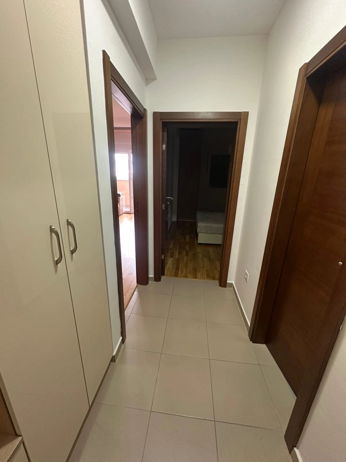 Jednosoban-stan-Tuski-put-Podgorica-5 Izdavanje: Jednosoban stan 48 m² – Tuški put, Podgorica — fotografija 6