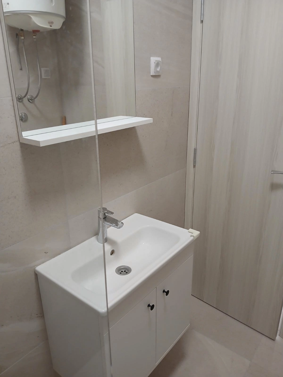 Poslovni-prostor-57-m²-u-Centru-Podgorica-4 Izdavanje: Poslovni prostor 57 m² – Centar, Podgorica — fotografija 5