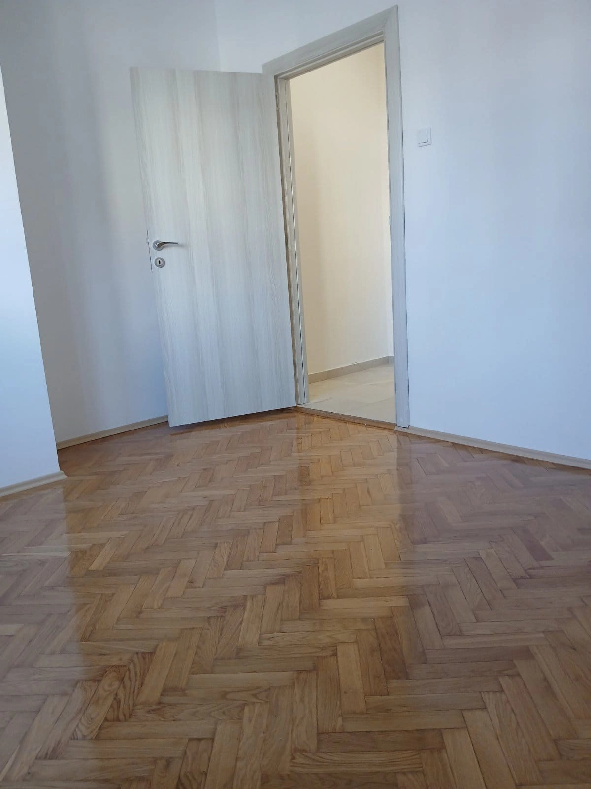 Poslovni-prostor-57-m²-u-Centru-Podgorica-13 Izdavanje: Poslovni prostor 57 m² – Centar, Podgorica — fotografija 14