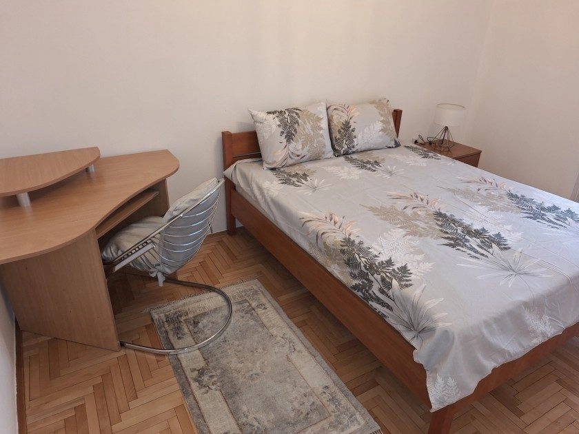 Jednosoban-stan-45-m²-u-Pobrezju-Podgorica-1 Izdavanje: Jednosoban stan 45 m² – Pobrežje, Podgorica — fotografija 2