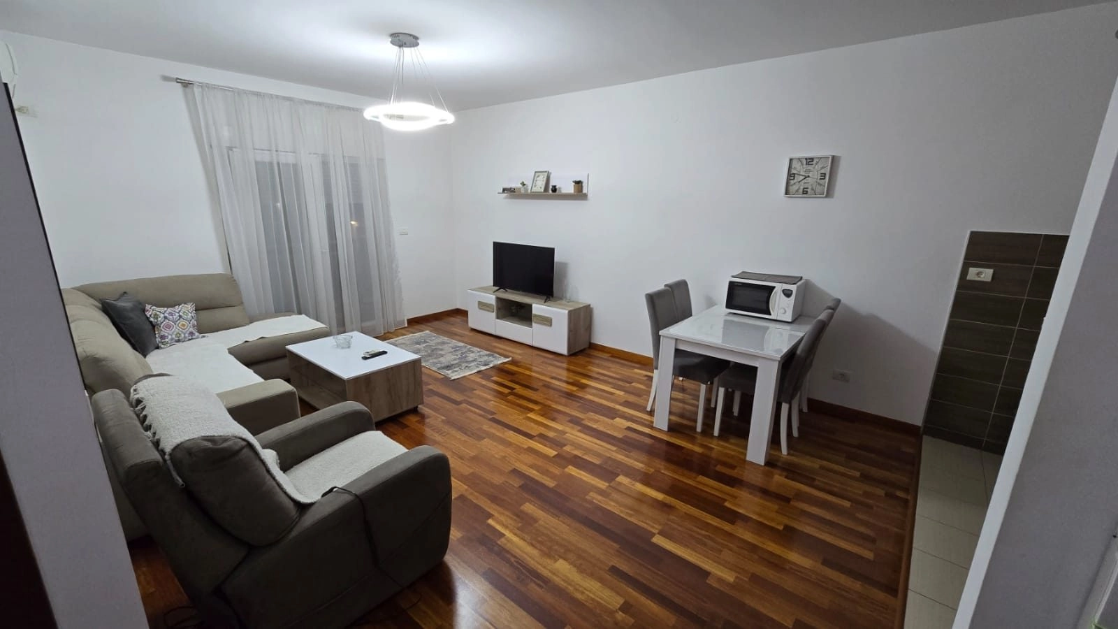 Jednosoban-stan-u-naselju-City-kvart-Podgorica-2 Izdavanje: Jednosoban stan – City kvart, Podgorica — fotografija 3
