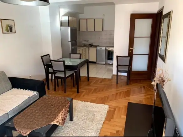 Jednosoban namješten stan, City kvart, Podgorica — fotografija 2
