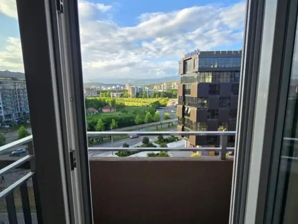 Namješten jednosoban stan u naselju Central Point, Podgorica — fotografija 4