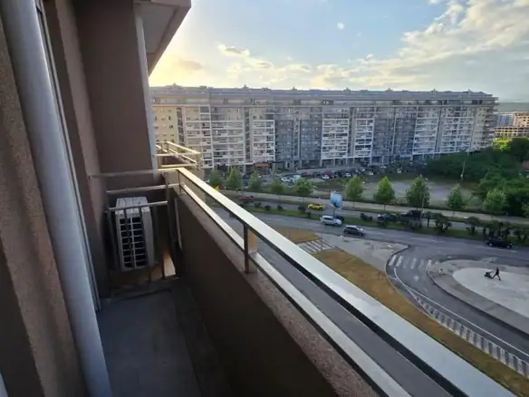 Namješten jednosoban stan u naselju Central Point, Podgorica — fotografija 12
