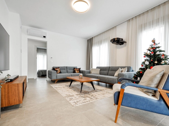 Trosoban stan 65 m² – Tivat — fotografija 2