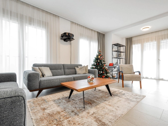 Trosoban stan 65 m² – Tivat — fotografija 3