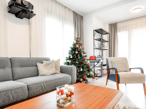 Trosoban stan 65 m² – Tivat — fotografija 8