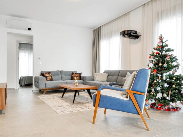 Trosoban stan 65 m² – Tivat — fotografija 13