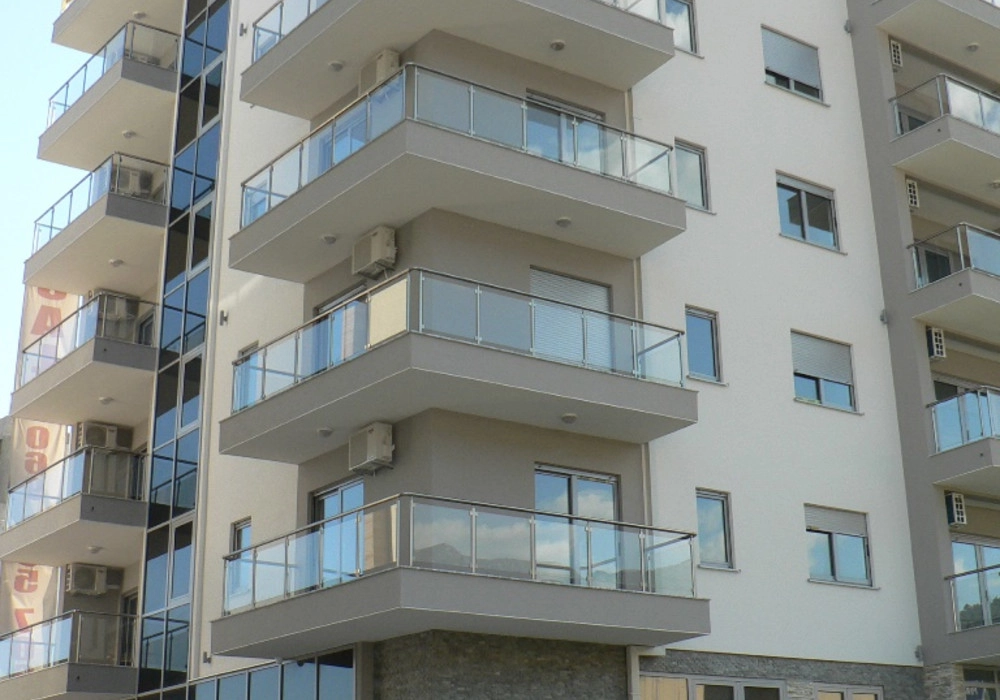 Trosoban-stan-na-prvoj-liniji-u-Boretima-Budva-1 Trosoban stan 96 m² – Boreti, Budva — fotografija 2