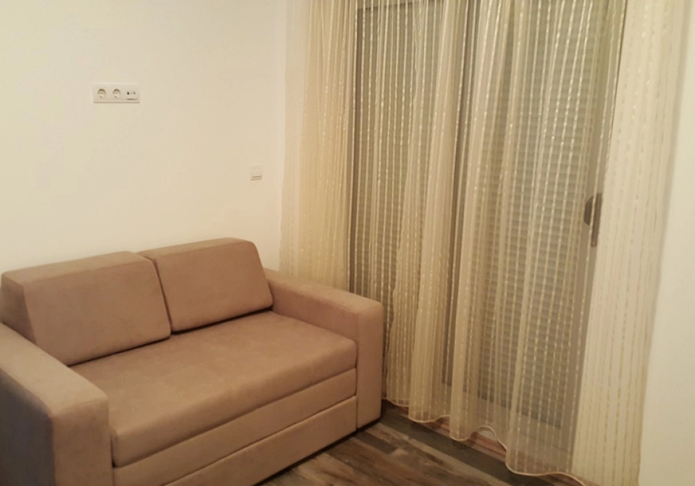 Trosoban-stan-na-prvoj-liniji-u-Boretima-Budva-6 Trosoban stan 96 m² – Boreti, Budva — fotografija 7