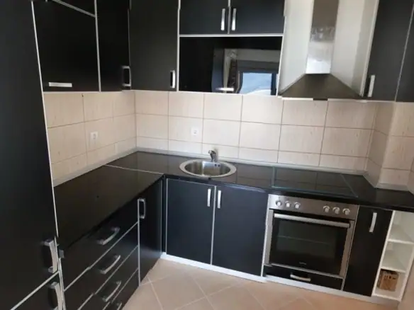 Trosoban stan 96 m² – Boreti, Budva — fotografija 11