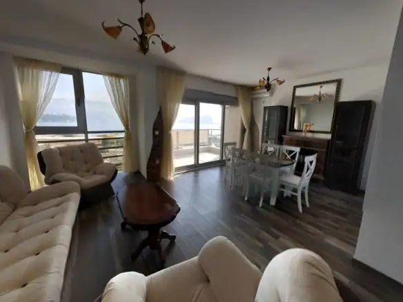 Trosoban stan 96 m² – Boreti, Budva — fotografija 13