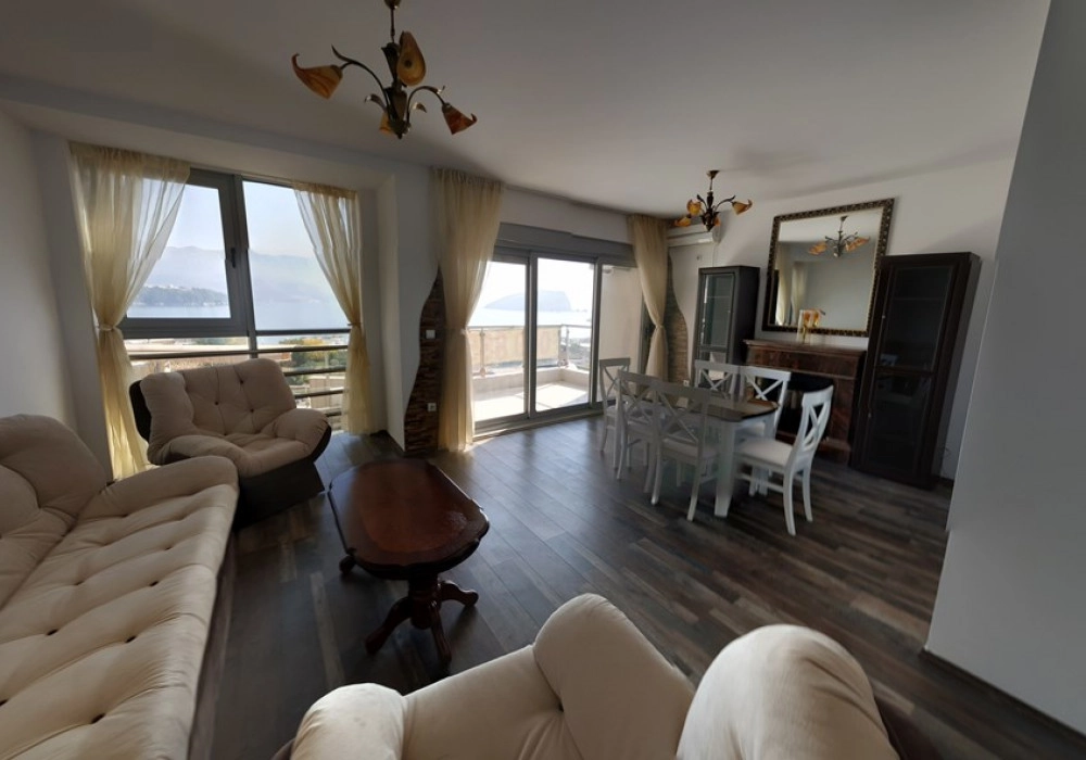 Trosoban-stan-na-prvoj-liniji-u-Boretima-Budva-12 Trosoban stan 96 m² – Boreti, Budva — fotografija 13