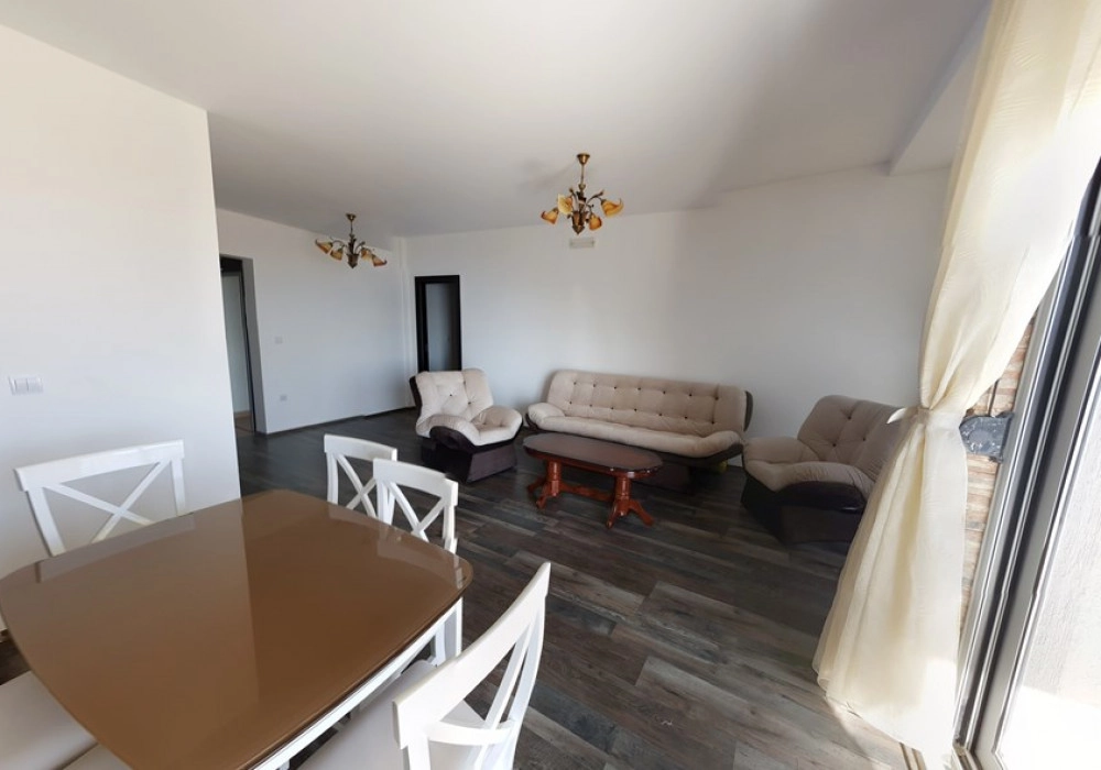 Trosoban-stan-na-prvoj-liniji-u-Boretima-Budva-14 Trosoban stan 96 m² – Boreti, Budva — fotografija 15