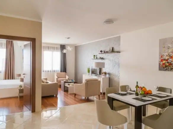 Trosoban stan 107 m² – Bečići, Budva — fotografija 3
