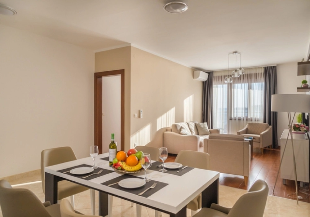 Trosoban-stan-u-Becicima-Budva-3 Trosoban stan 107 m² – Bečići, Budva — fotografija 4