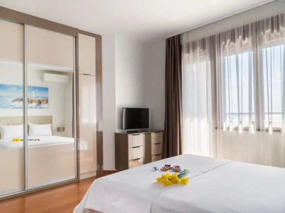 Trosoban stan 107 m² – Bečići, Budva — fotografija 14