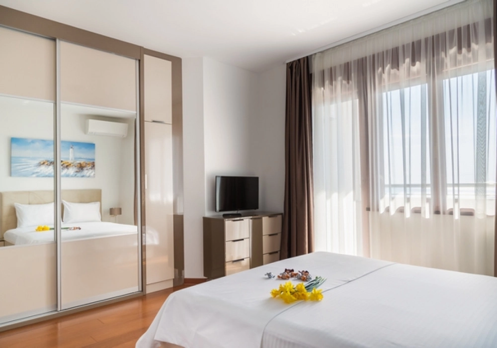 Trosoban-stan-u-Becicima-Budva-13 Trosoban stan 107 m² – Bečići, Budva — fotografija 14