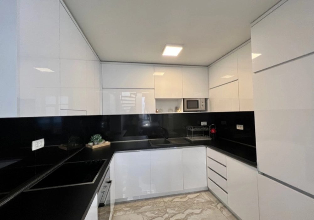 Trosoban-penthaus-u-Rafailovicima-Budva-4 Trosoban stan 150 m² – Rafailovići, Budva — fotografija 5