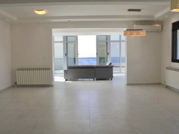 Četvorosoban stan 240 m² – Dobra Voda, Bar — fotografija 7