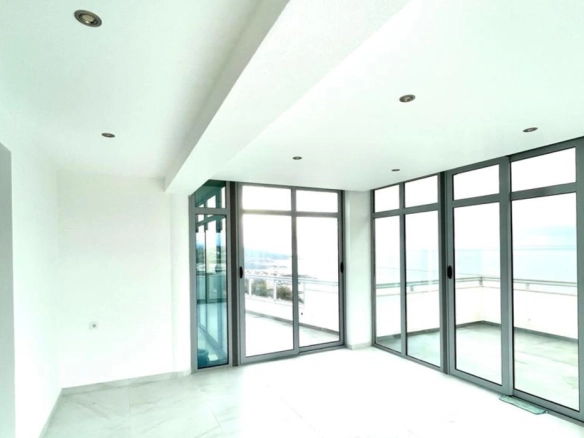 Četvorosoban stan 240 m² – Dobra Voda, Bar — fotografija 13