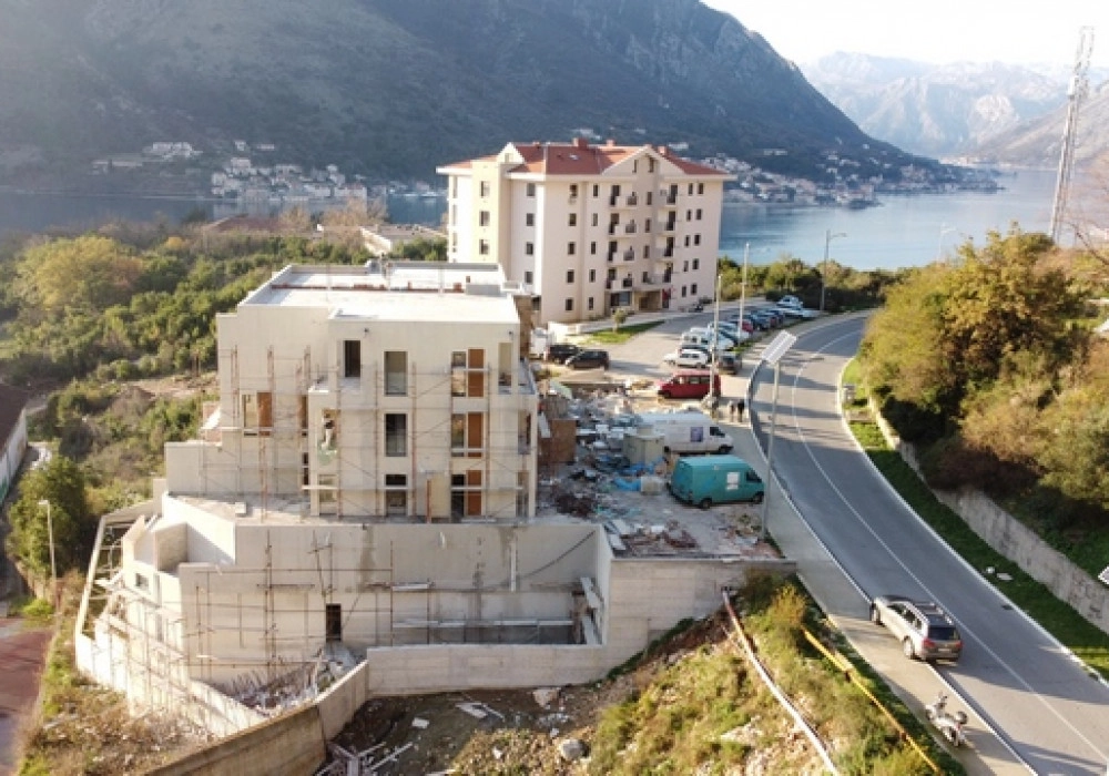 Trosoban-stan-u-novogradnji-u-Dobroti-Kotor-11 Trosoban stan 255 m² – Dobrota, Kotor — fotografija 12