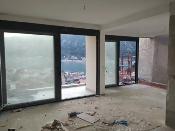 Trosoban stan 255 m² – Dobrota, Kotor — fotografija 14
