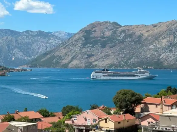 Dvosoban stan 108 m² – Dobrota, Kotor — fotografija 4