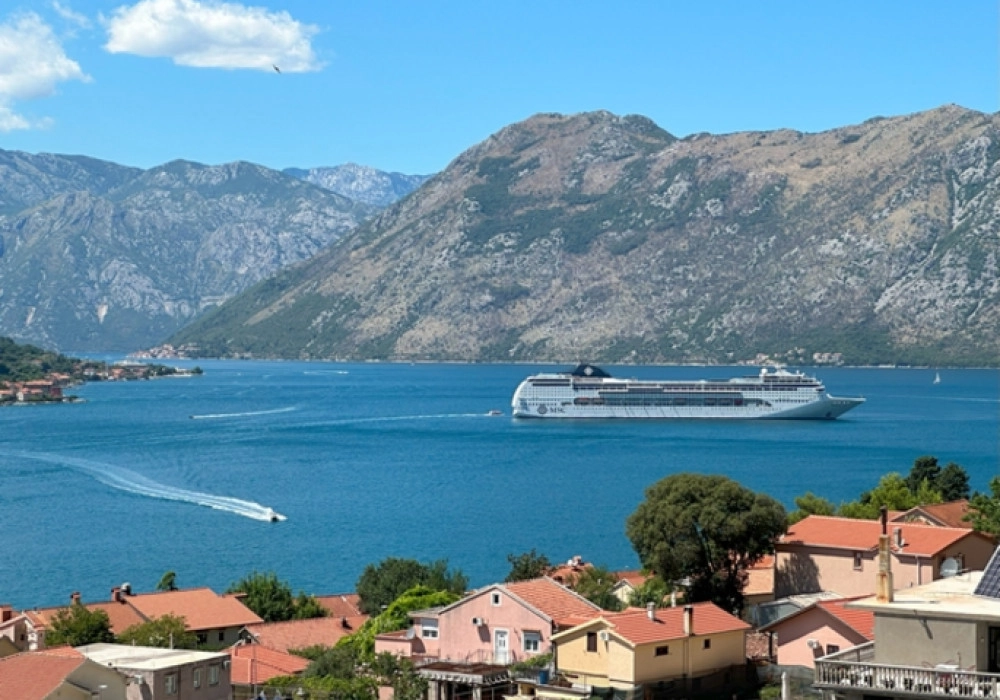 Dvosoban-stan-s-pogledom-na-more-u-Dobroti-Kotor-3 Dvosoban stan 108 m² – Dobrota, Kotor — fotografija 4