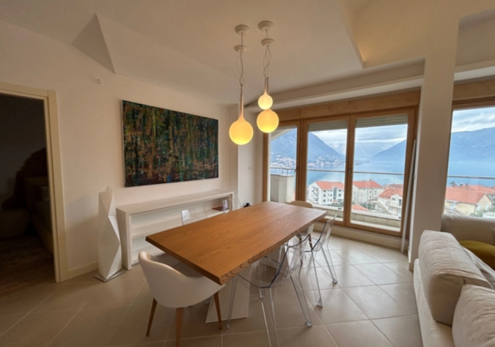 Dvosoban-stan-s-pogledom-na-more-u-Dobroti-Kotor-4 Dvosoban stan 108 m² – Dobrota, Kotor — fotografija 5