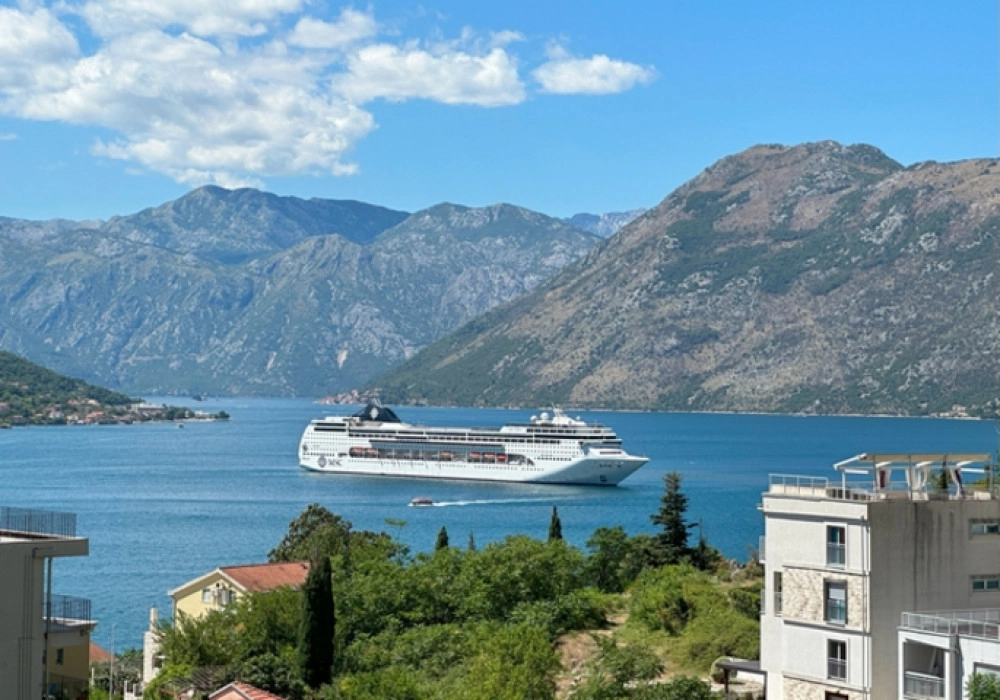 Dvosoban-stan-s-pogledom-na-more-u-Dobroti-Kotor-12 Dvosoban stan 108 m² – Dobrota, Kotor — fotografija 13
