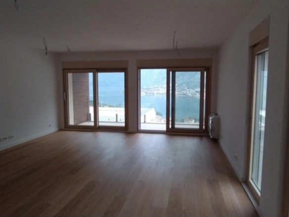 Dvosoban stan 136 m² – Škaljari, Kotor — fotografija 10