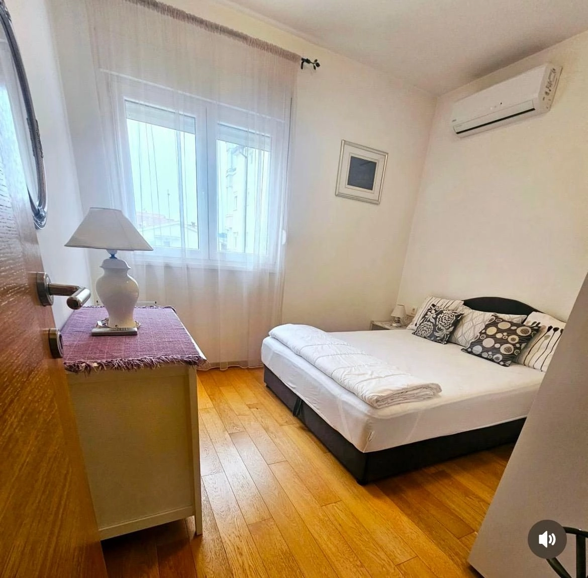Jednosoban-stan-49-m²-u-Bloku-9-Podgorica-3 Namješten jednosoban stan u Bloku 9, Podgorica — fotografija 4