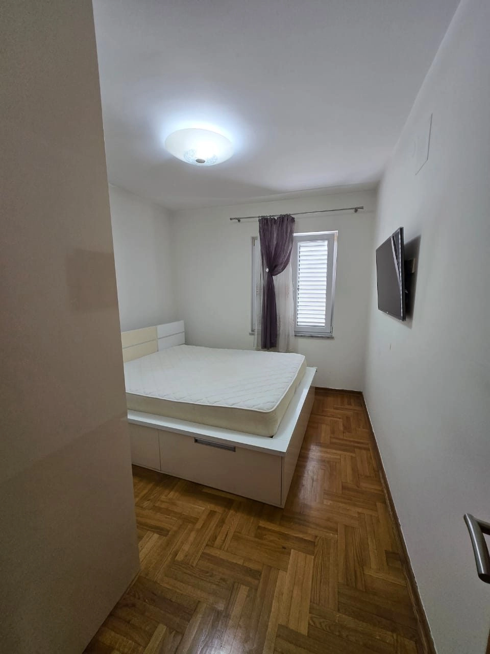 Dvosoban-stan-u-naselju-Dalmatinska-Podgorica-8 Dvosoban stan na Dalmatinskoj, Podgorica — fotografija 9